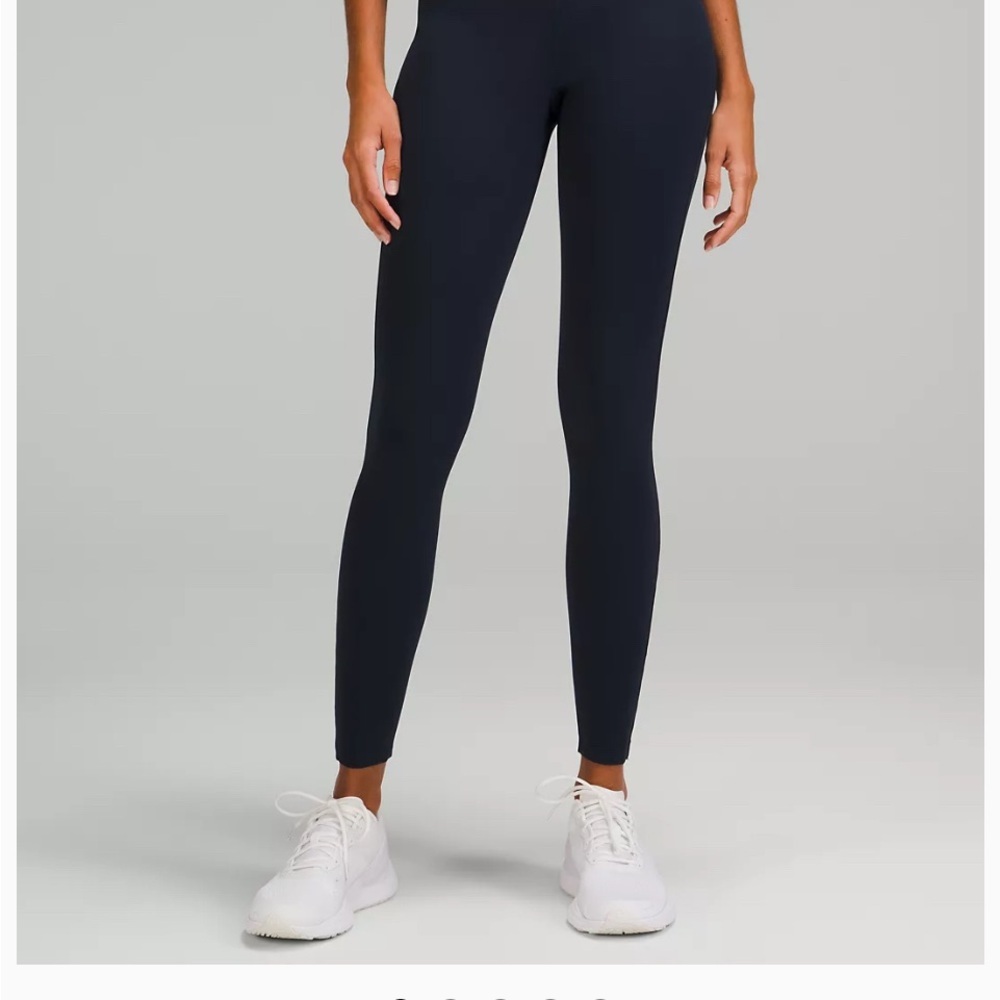 Women's Black High-Waisted Lululemon tights 28 inch, size 4.